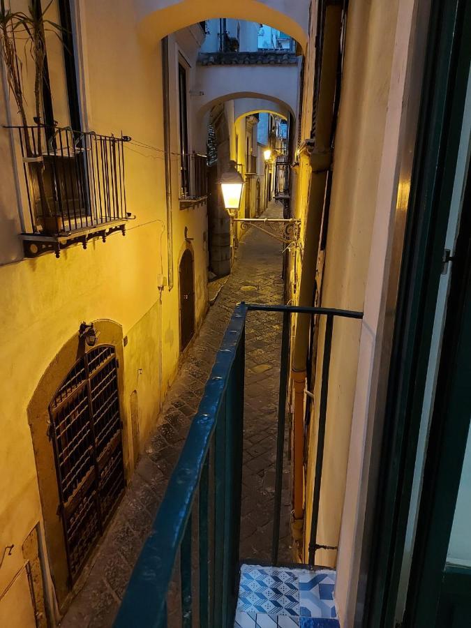 Le Ginestre In Centro Bed and Breakfast Salerno Eksteriør billede